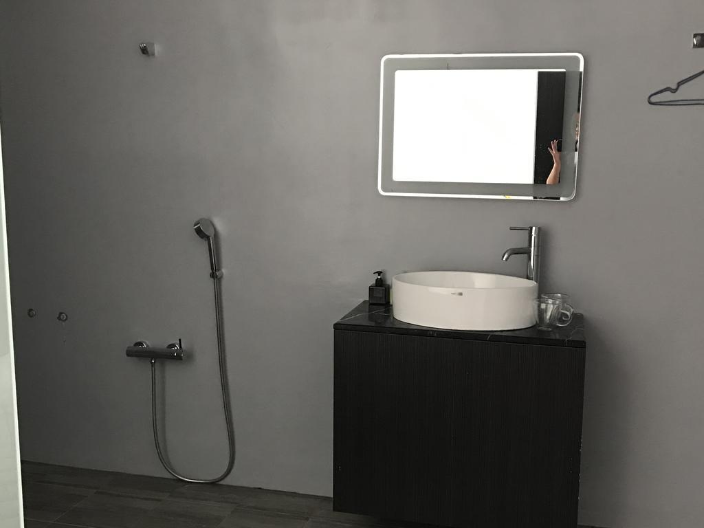 日光包棟輕旅宿 Azul Hostel Кэньдин Экстерьер фото